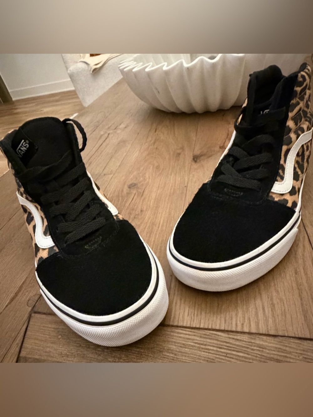 Vans Sk8-Hi Leopard Print Black White Women’s Size 9 High Top Sneakers - Picture 9 of 9